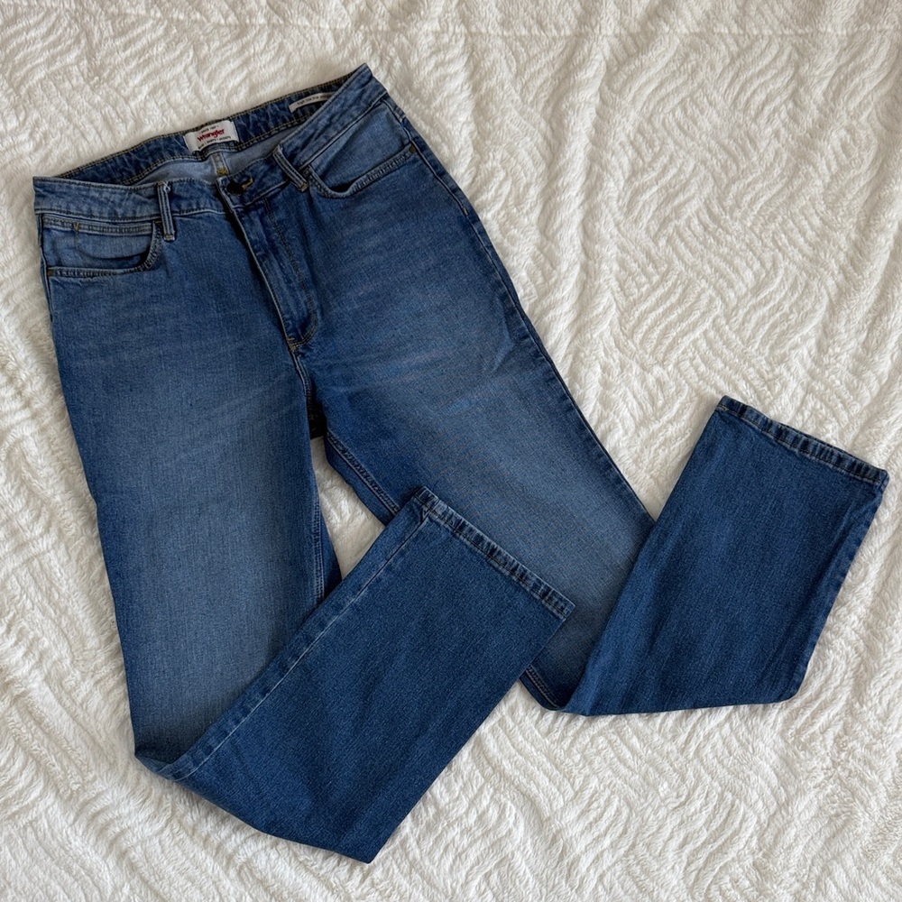 Wrangler High Rise True Straight Jeans